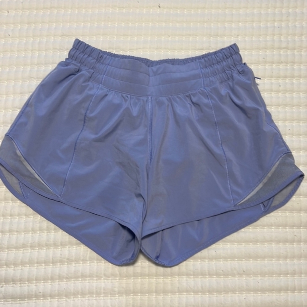 Lululemon - Picture 3 of 3
